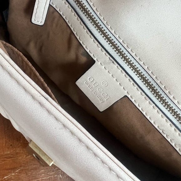 Gucci Marmont Used/Damaged - Picture 2 of 9